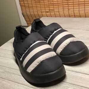 Adidas Puffylette Shoes Men’s 7 Women’s 8 (Core Black/Grey One) Unisex GY4559